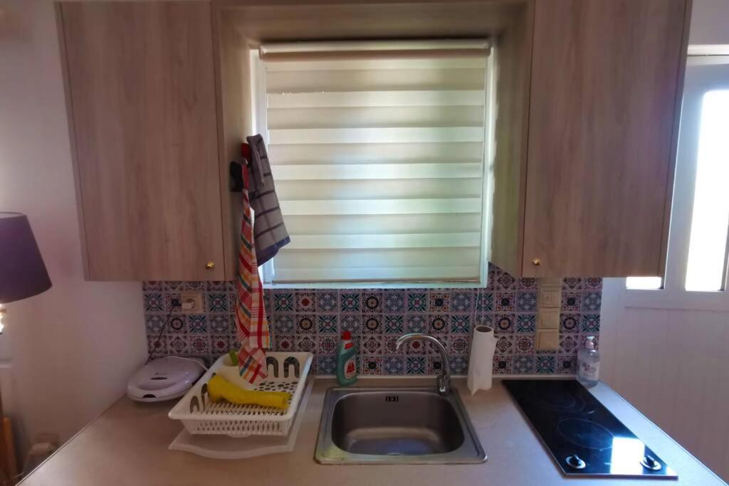 Cosy Guest House With Private Yard Saronida Екстер'єр фото